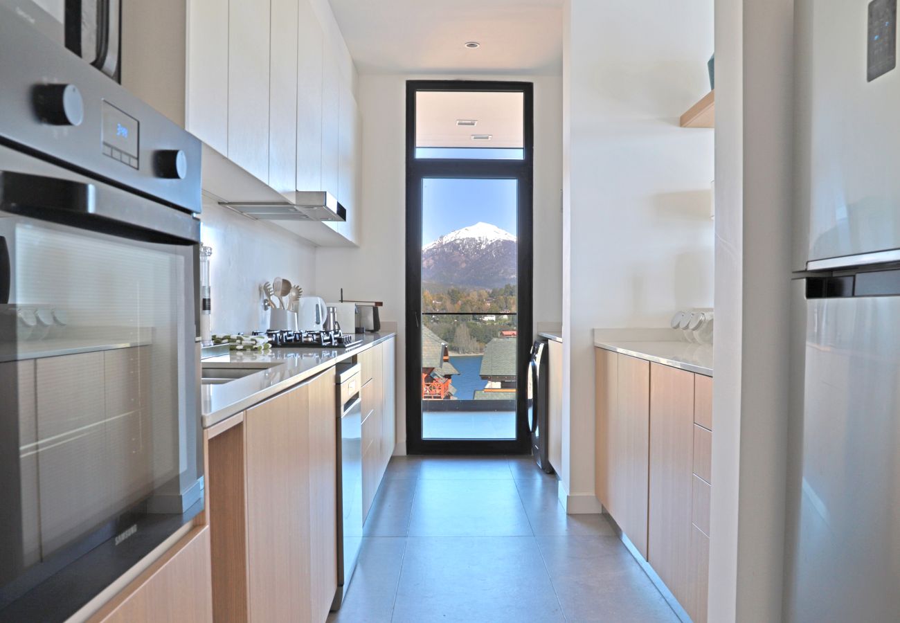 Apartamento en San Carlos de Bariloche - HUAPI44C – Escapada con pileta y jacuzzi 