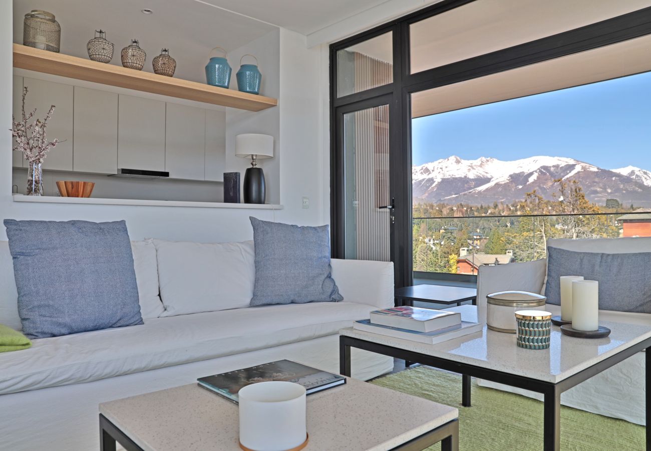 Apartamento en San Carlos de Bariloche - HUAPI44C – Escapada con pileta y jacuzzi 