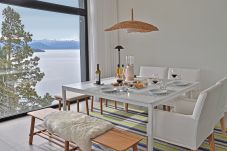 Apartamento en San Carlos de Bariloche - HUAPI44C – Escapada con pileta y jacuzzi 