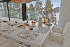 Apartamento en San Carlos de Bariloche - HUAPI44C – Escapada con pileta y jacuzzi 