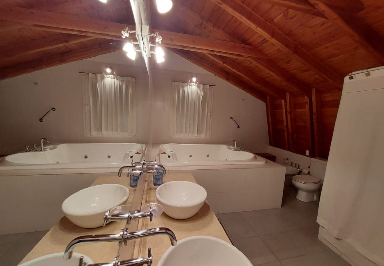 Apartamento en San Carlos de Bariloche - CATE34 Departamento ubicado en el Complejo Latitud Catedral, en el Cerro Catedral.