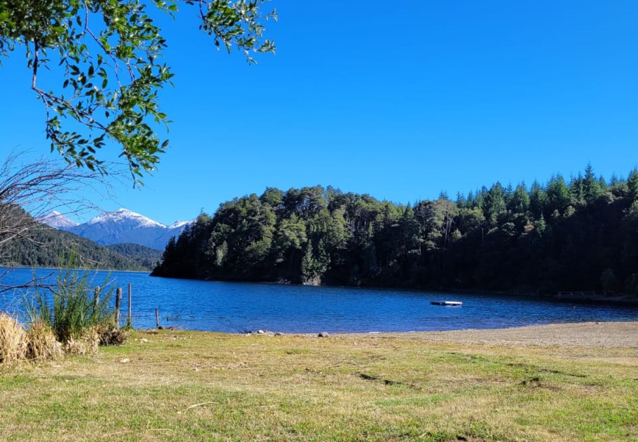 Cabaña en San Carlos de Bariloche - more31 cabaña de ensueño en una bahia divina con costa de lago