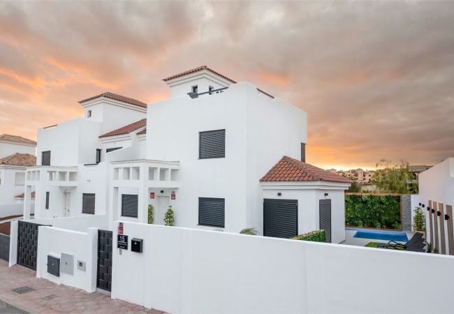 Villa en San Miguel de Abona - LUXURY VILLA LIBELLILE  Villa en San Miguel de Abona - LUXURY VILLA LIBELLILE