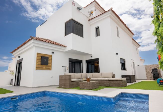 Villa en San Miguel de Abona - LUXURY VILLA LIBELLILE  Villa en San Miguel de Abona - LUXURY VILLA LIBELLILE