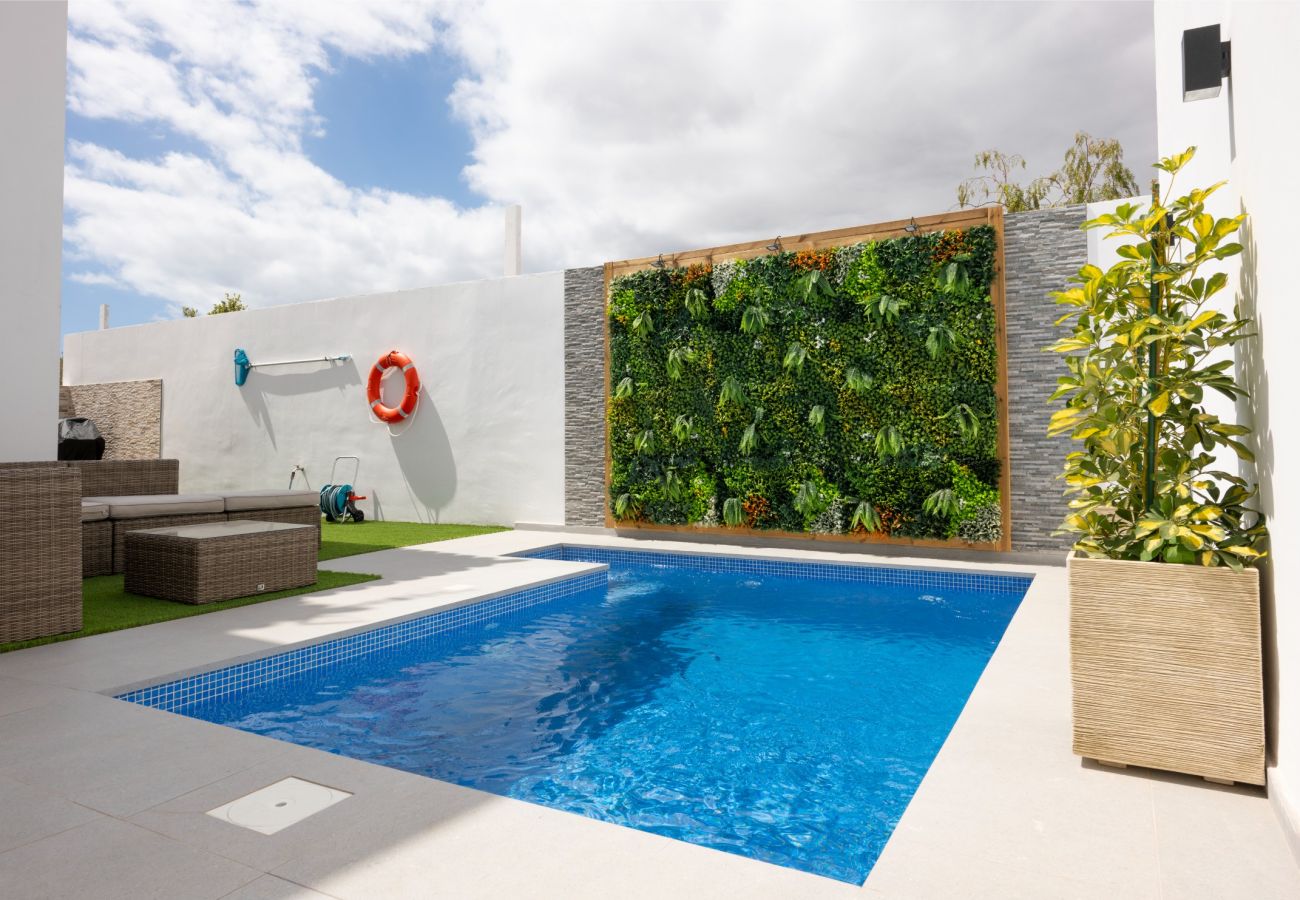 Villa en San Miguel de Abona - LUXURY VILLA LIBELLILE  Villa en San Miguel de Abona - LUXURY VILLA LIBELLILE