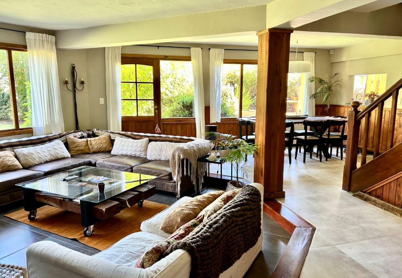 Casa en San Carlos de Bariloche - Cate02 Divina casa ubicada en la base del cerro Catedral.