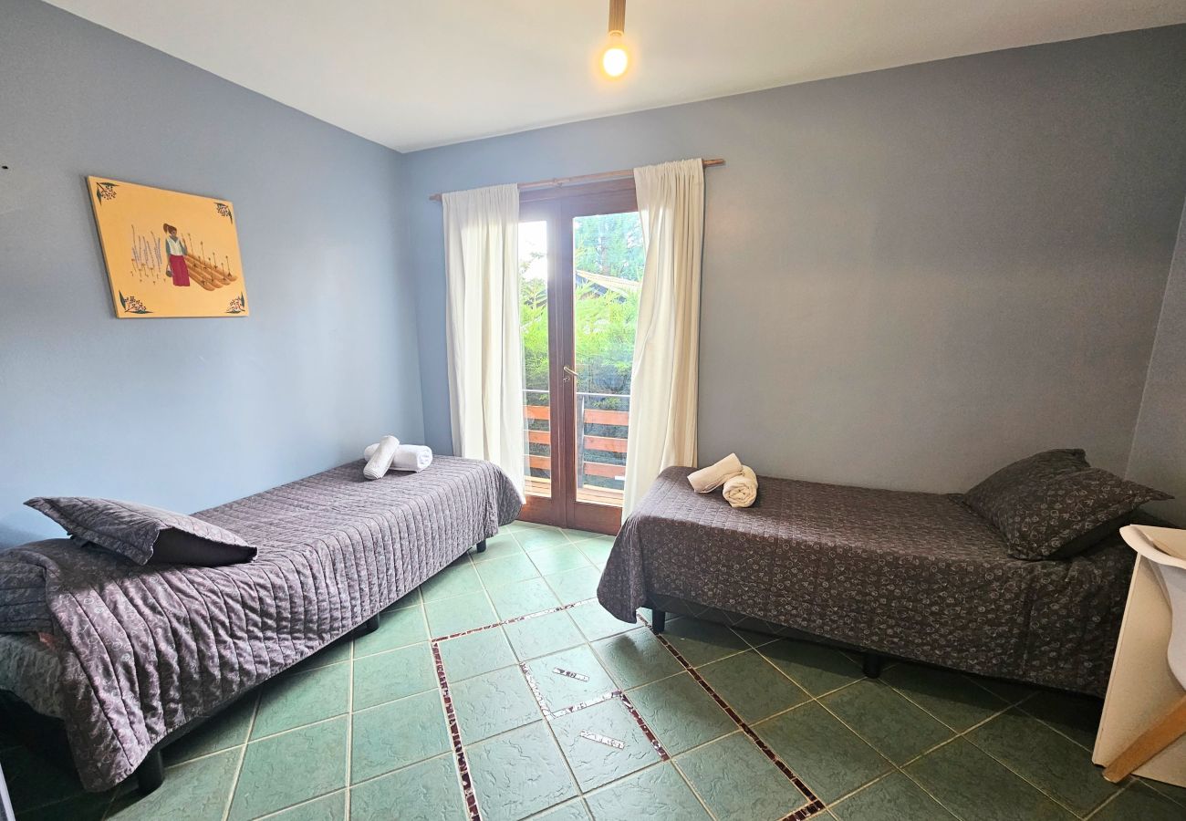 Casa en San Carlos de Bariloche - Casa Jardín Botánico Bariloche   – 6 habitaciones, 4 baños