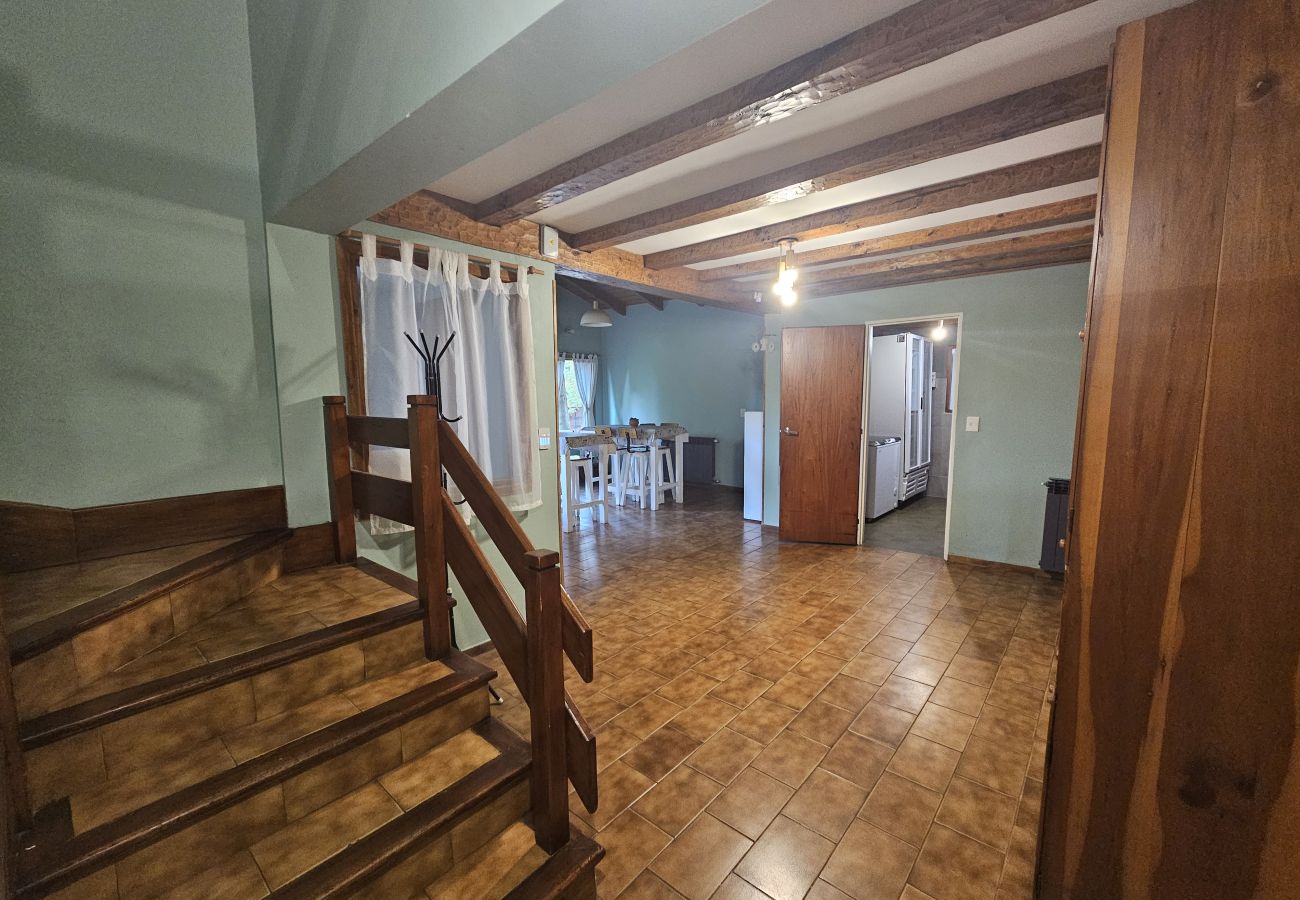 Casa en San Carlos de Bariloche - Casa Jardín Botánico Bariloche   – 6 habitaciones, 4 baños