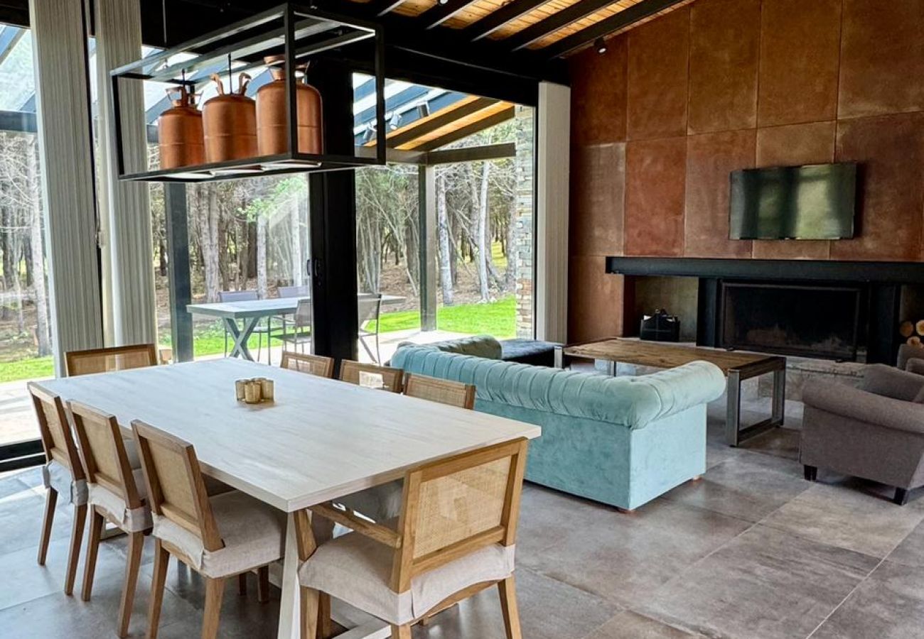 Casa en San Carlos de Bariloche - ARE61 CASA MODERNA EN UNA PLANTA CON 4 CUARTOS EN SUITE