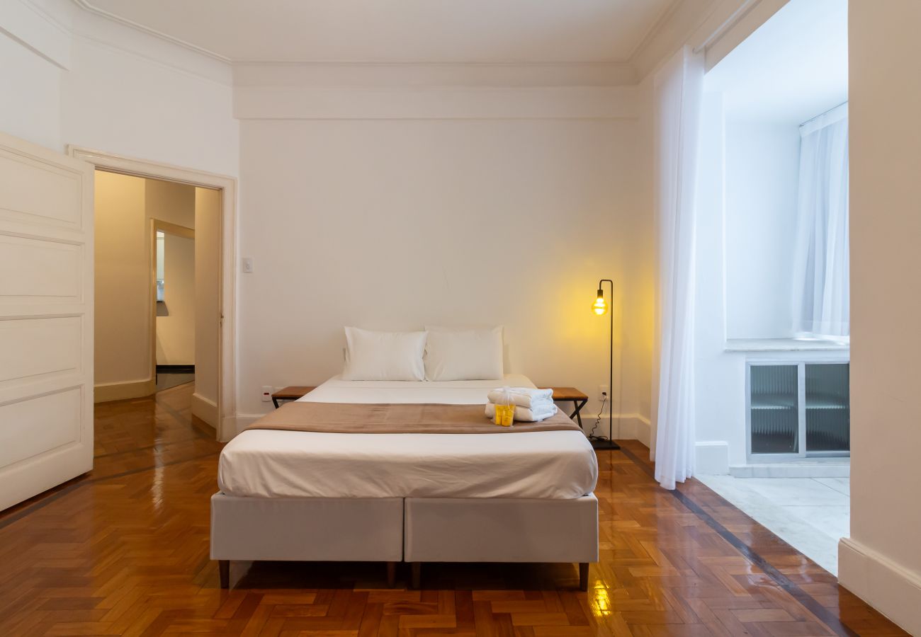 Apartamento en Rio de Janeiro - Espacio y confort en Copacabana | D405