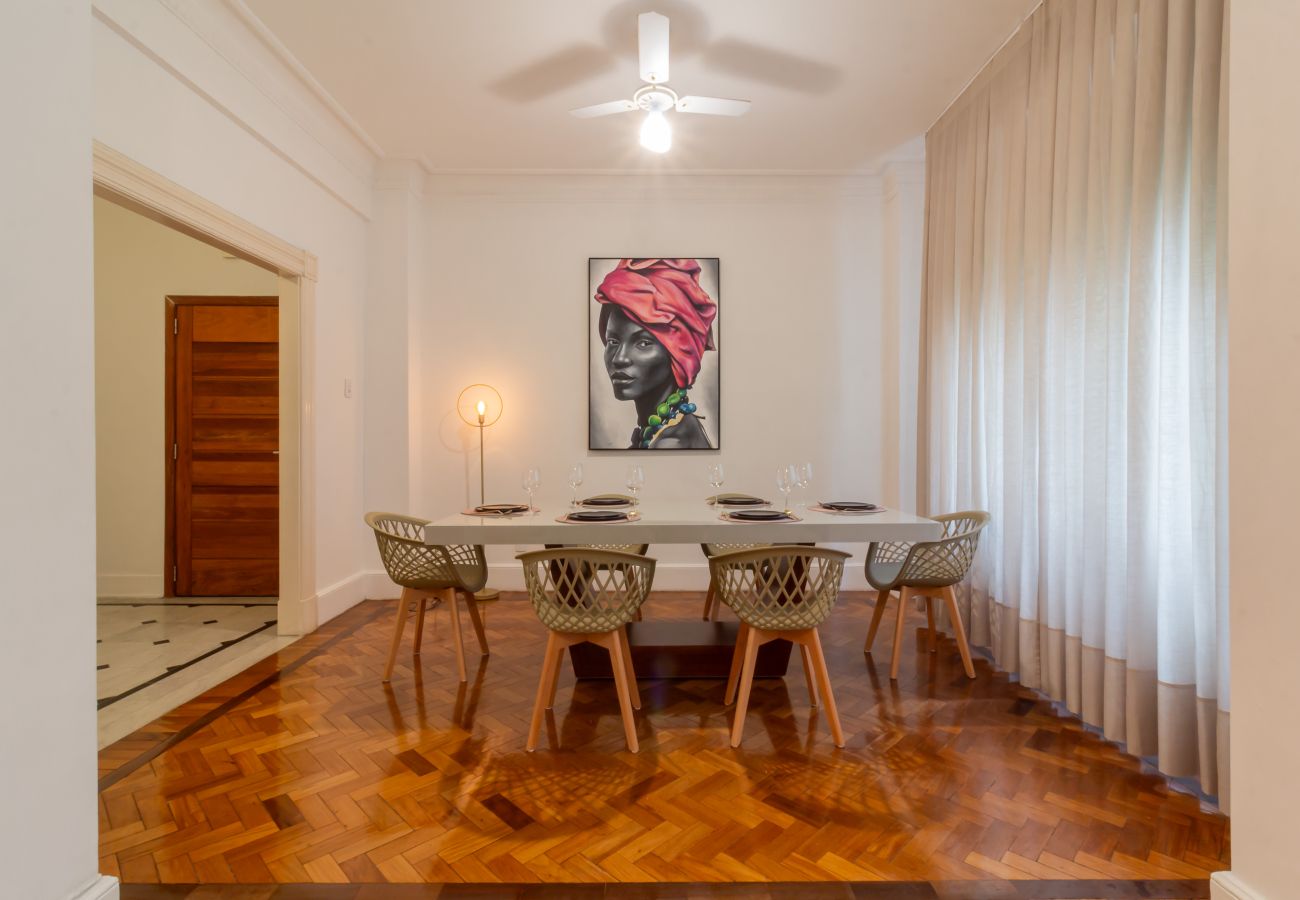 Apartamento en Rio de Janeiro - Espacio y confort en Copacabana | D405