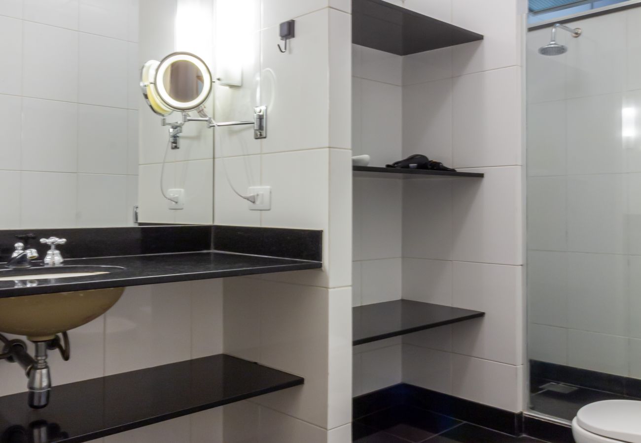 Apartamento en Rio de Janeiro - Espacio y confort en Copacabana | D405