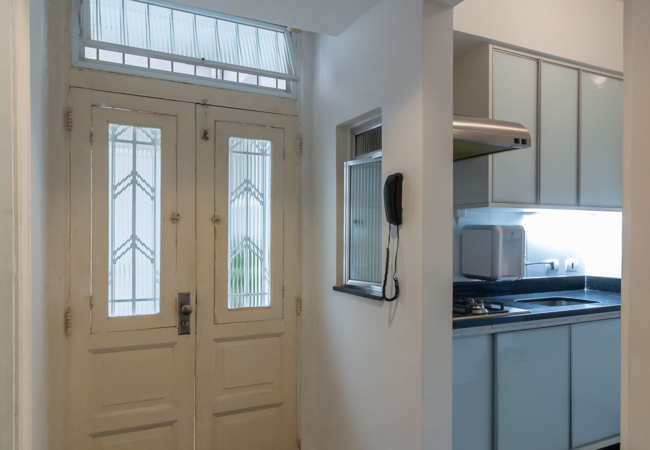 Apartamento en Rio de Janeiro - Espacio y confort en Copacabana | D405