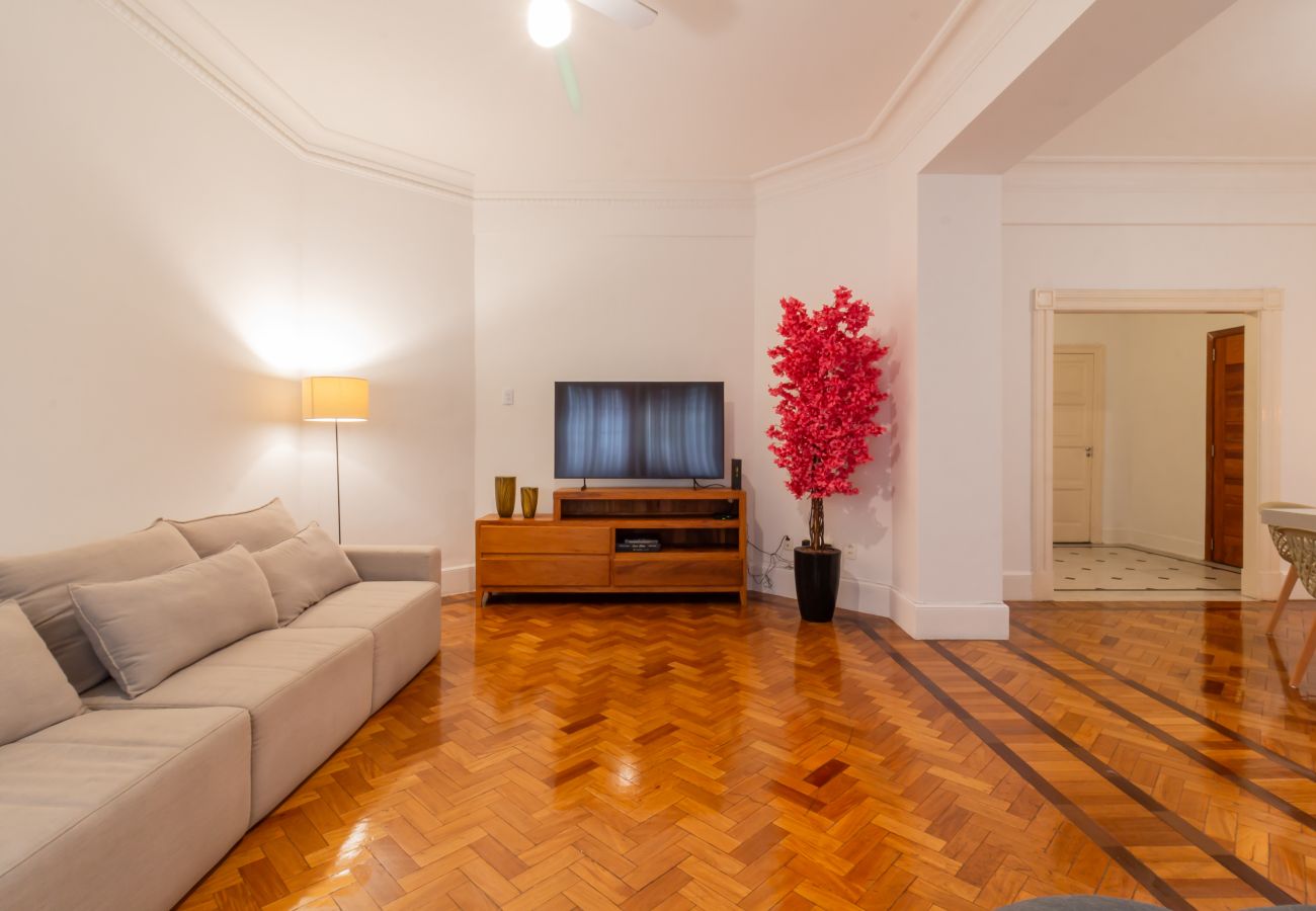 Apartamento en Rio de Janeiro - Espacio y confort en Copacabana | D405