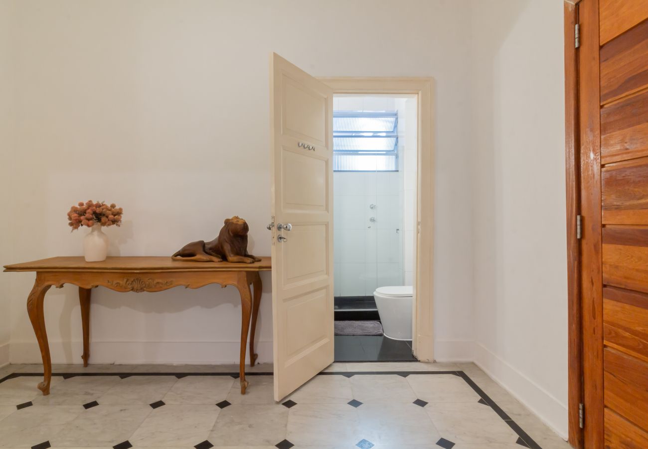 Apartamento en Rio de Janeiro - Espacio y confort en Copacabana | D405