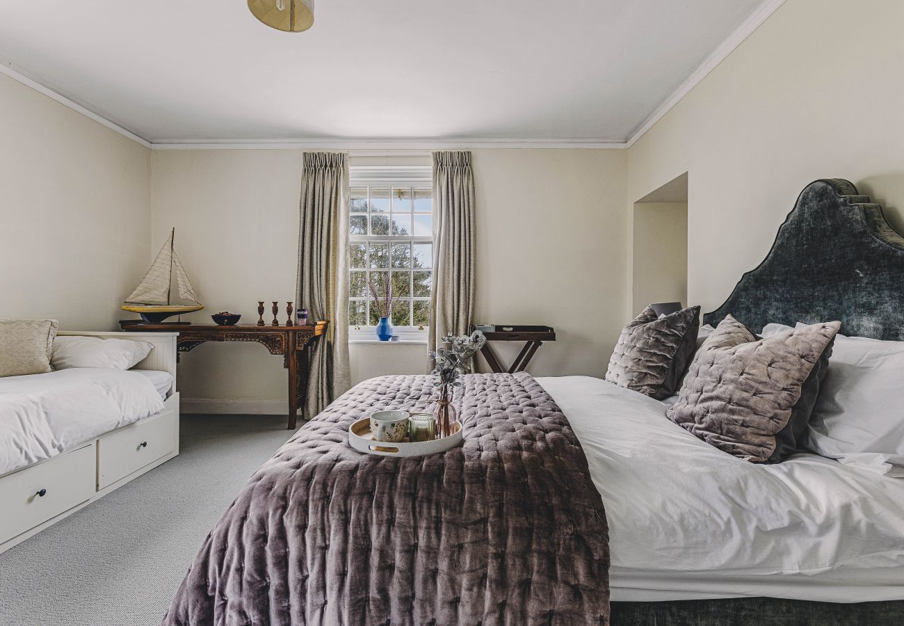 Casa en Dartmouth - Little Redlap – Grand Coastal Estate with Sea Views & Walled Gardens