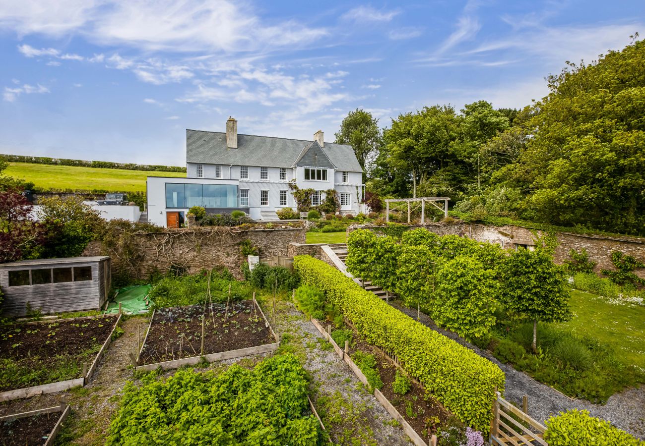 Casa en Dartmouth - Little Redlap – Grand Coastal Estate with Sea Views & Walled Gardens
