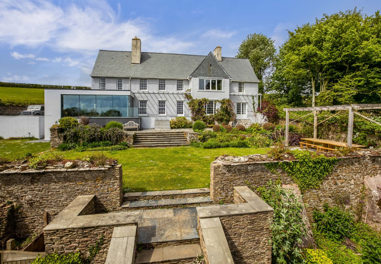 Casa en Dartmouth - Little Redlap – Grand Coastal Estate with Sea Views & Walled Gardens