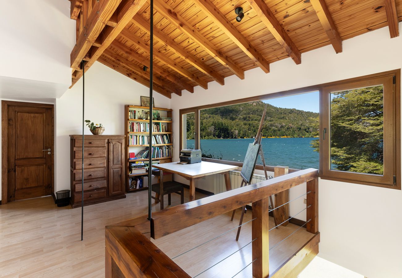 Casa en San Carlos de Bariloche - Casa con costa al lago Gutiérrez en Bariloche