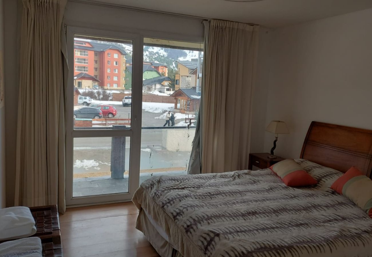 Apartamento en San Carlos de Bariloche - CATE35 Departamento de 1 dormitorio con pileta y jacuzzi en el complejo Latitud Catedral