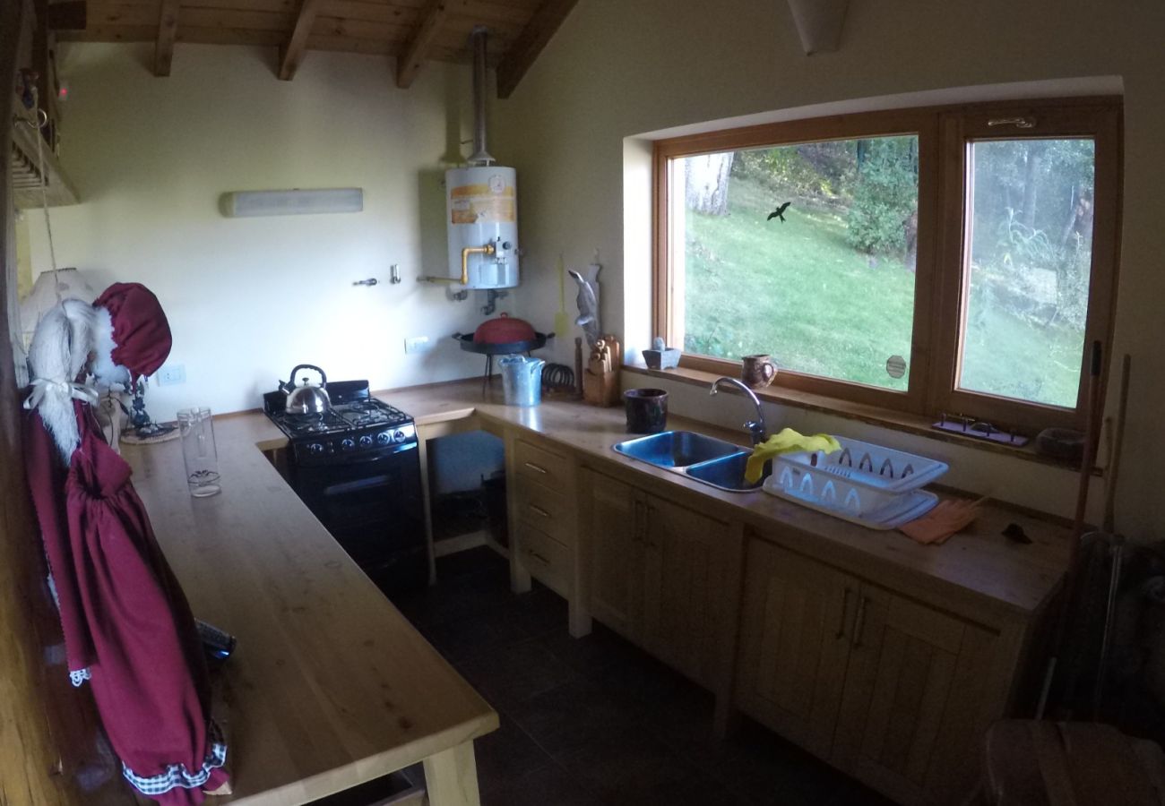 Casa en San Carlos de Bariloche - ARE63 ESPECTACULAR CASA CON VISTA AL LAGO EN ARELAUQUEN