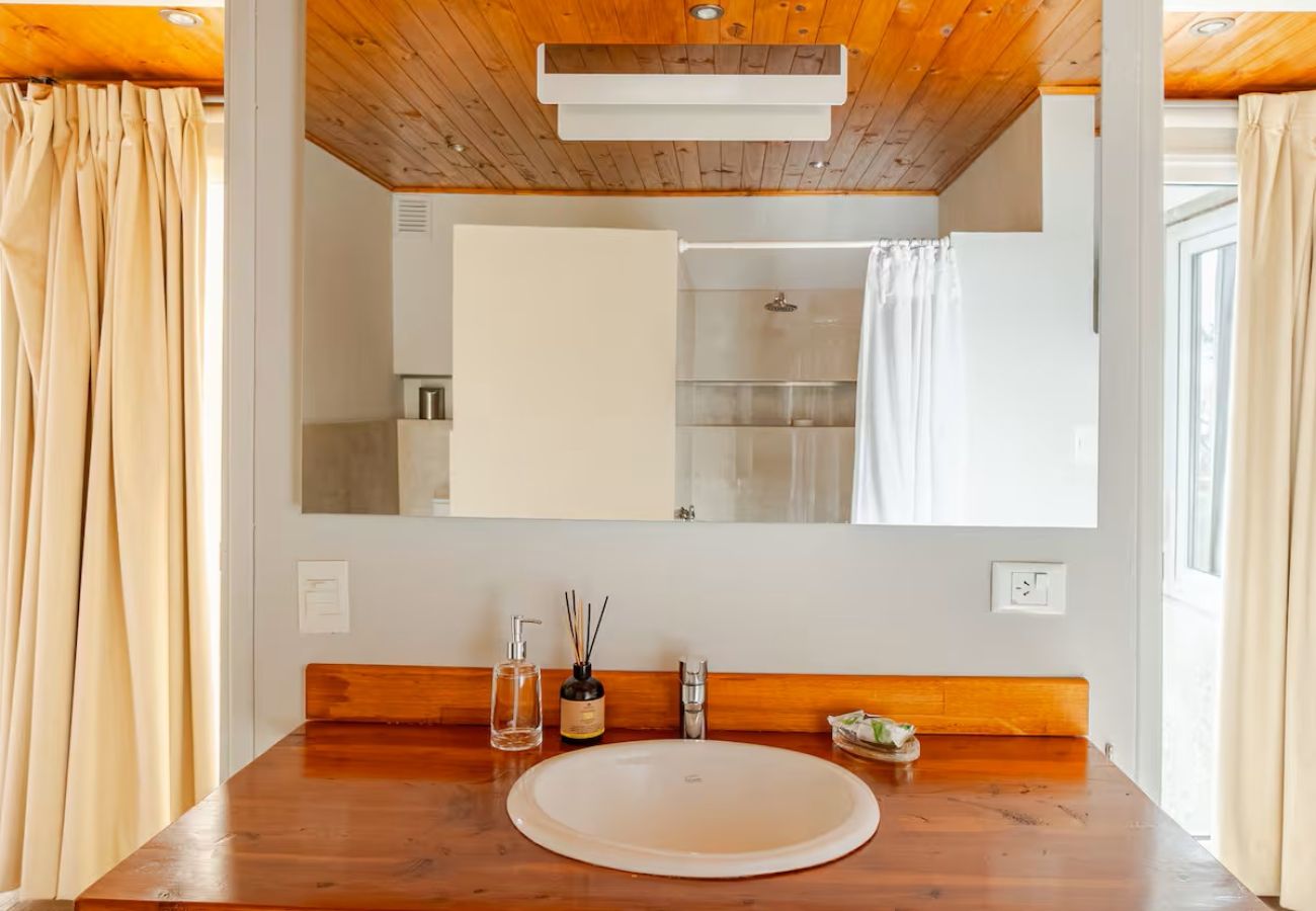 Cabaña en San Carlos de Bariloche - Huapi23- Casa sobre el lago