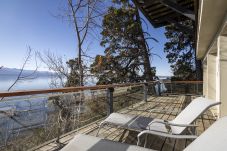 Cabaña en San Carlos de Bariloche - HUAPI23 - SOÑADA CASITA SOBRE EL LAGO.