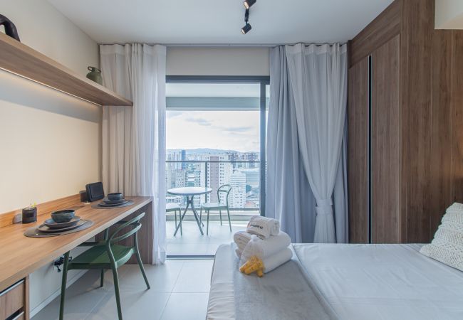 Estudio en São Paulo - Refugio Moderno Cerca de Allianz Parque | SP-P1909A Estudio en São Paulo - Refugio Moderno Cerca de Allianz Parque | SP-P1909A