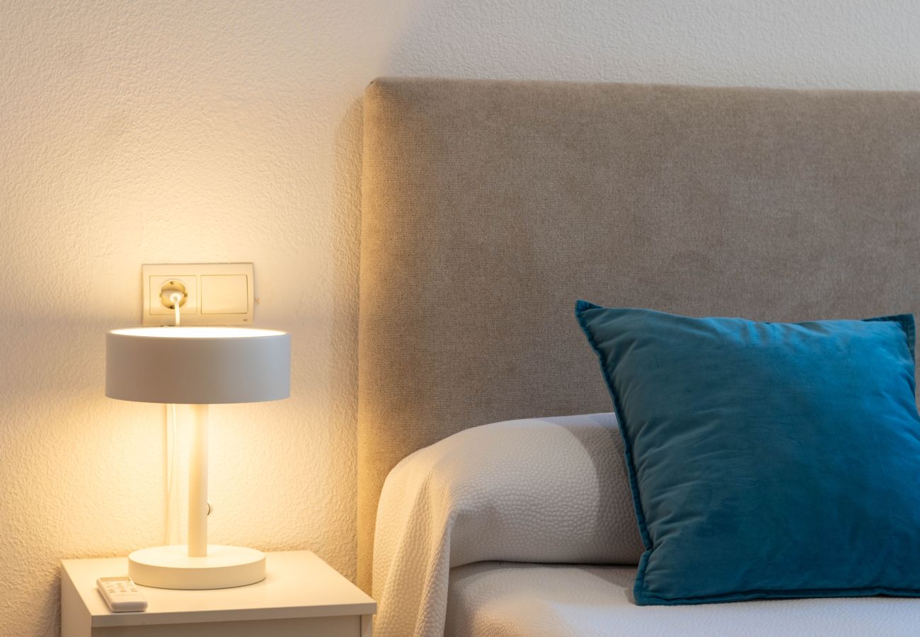 Apartamento en Playa de Gandía - AIGUABLAVA 8-7-15 - alquiler solo familias