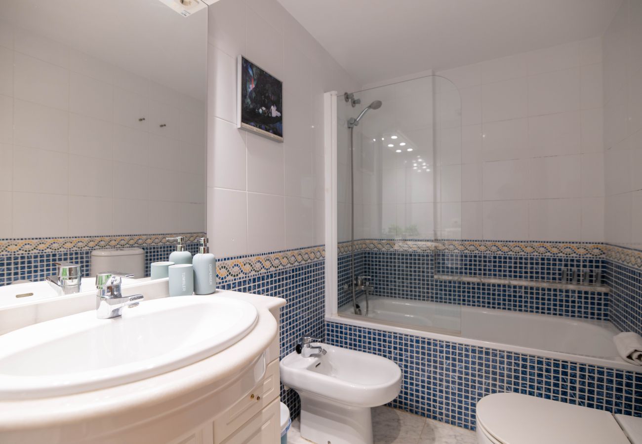 Apartamento en Playa de Gandía - AIGUABLAVA 8-7-15 - alquiler solo familias