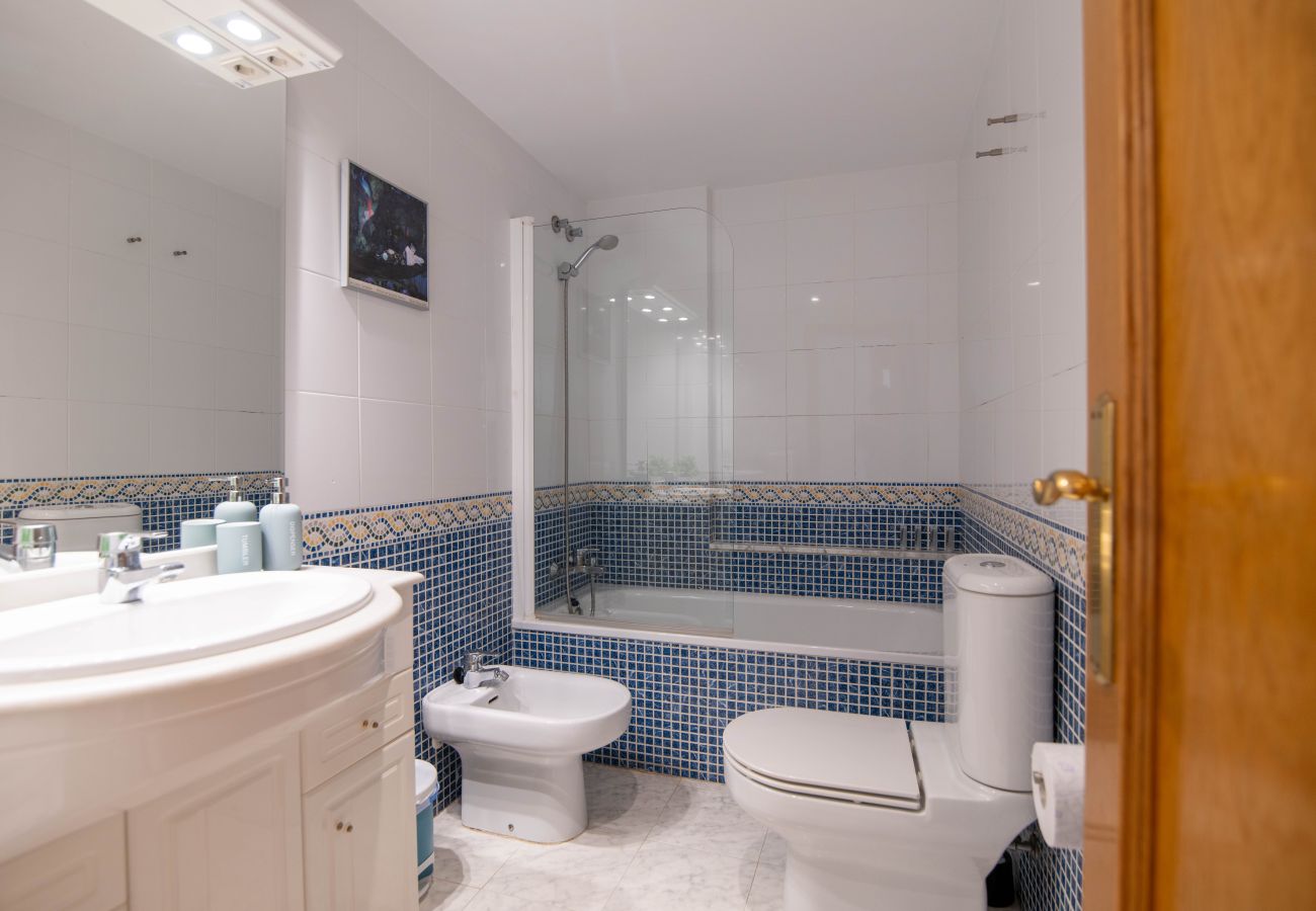 Apartamento en Playa de Gandía - AIGUABLAVA 8-7-15 - alquiler solo familias
