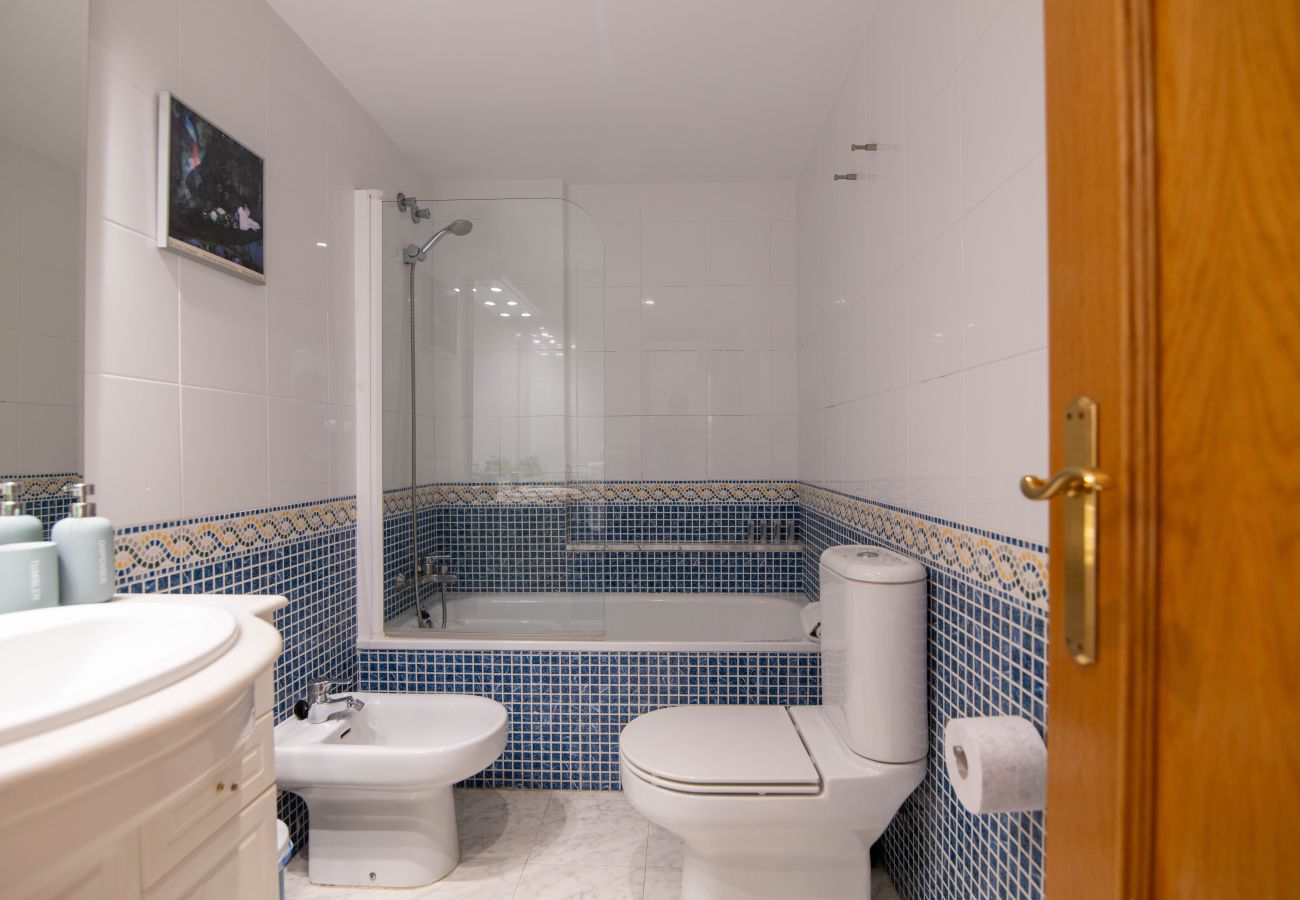Apartamento en Playa de Gandía - AIGUABLAVA 8-7-15 - alquiler solo familias
