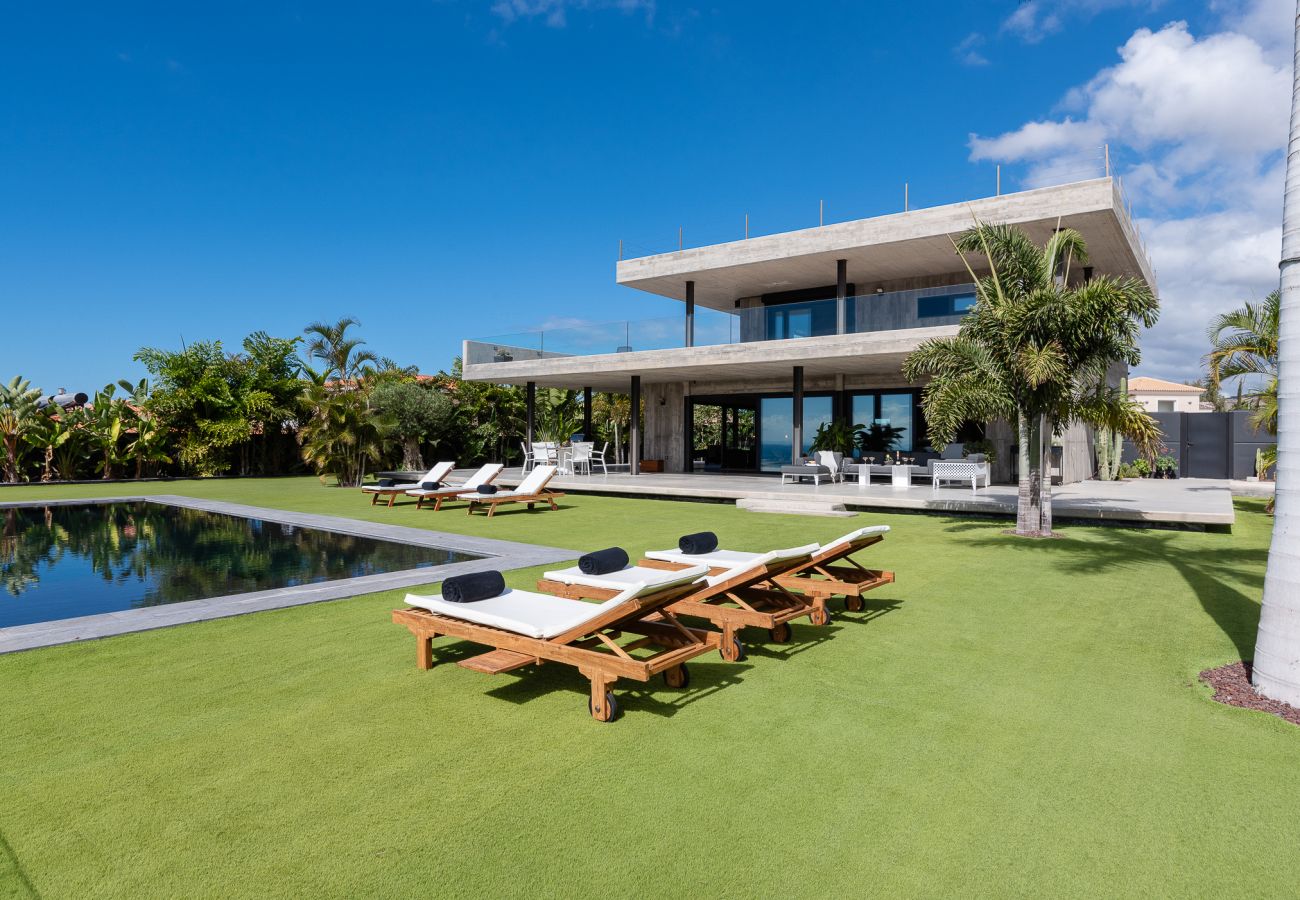 Villa en Adeje - Villa Espejo del Océano Sur