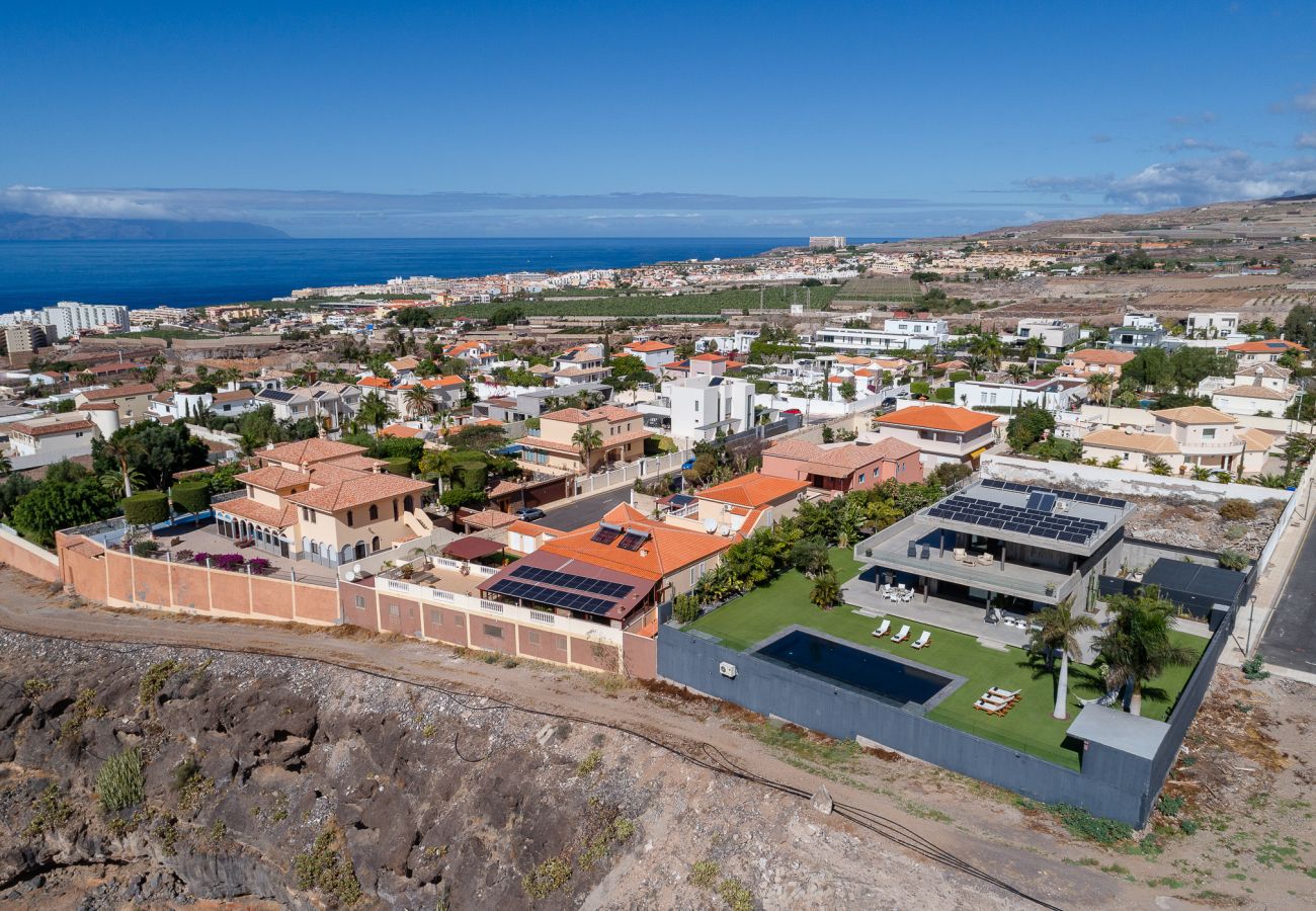 Villa en Adeje - Villa Espejo del Océano Sur