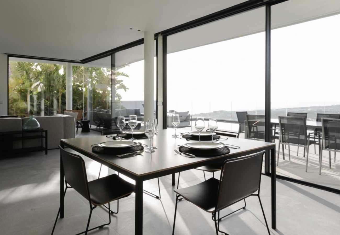 Villa en Adeje - Villa Under the Atlantic Sun