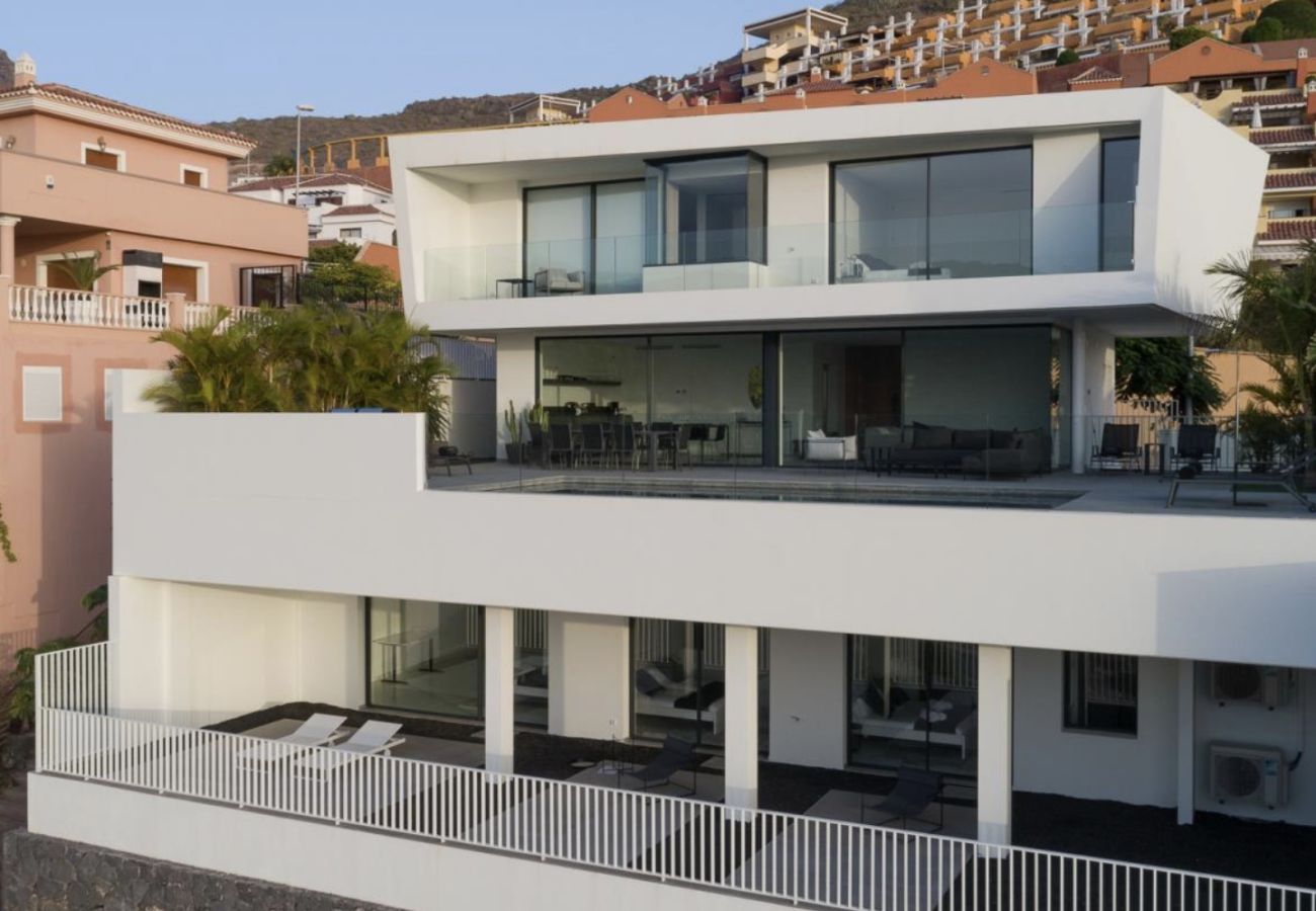 Villa en Adeje - Villa Under the Atlantic Sun