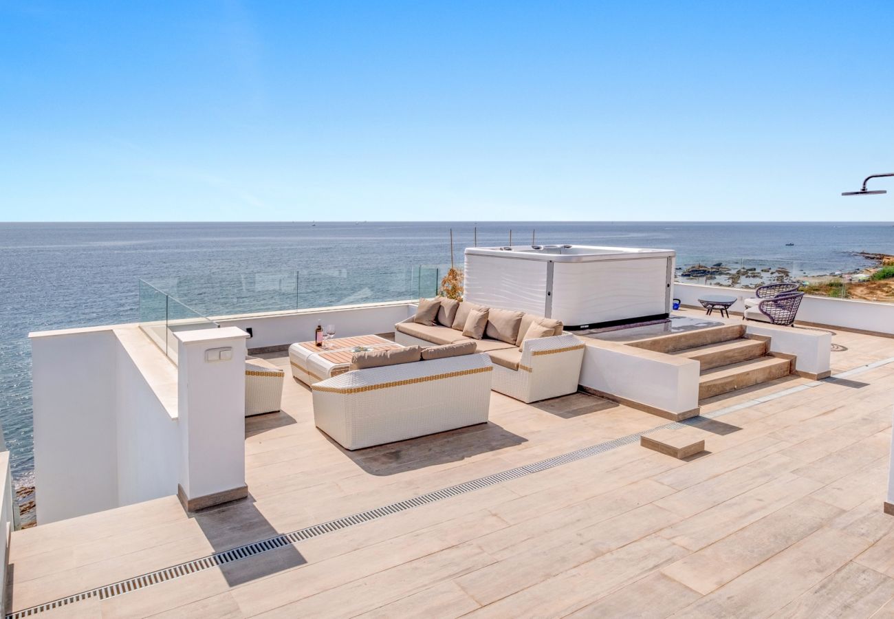 Villa en Torreguadiaro - The Ivory Escape