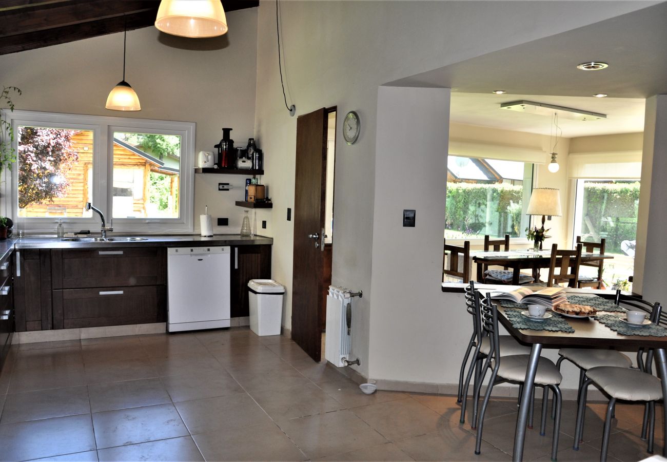 Casa en San Carlos de Bariloche - Casa con piscina DonAlfredo Bariloche