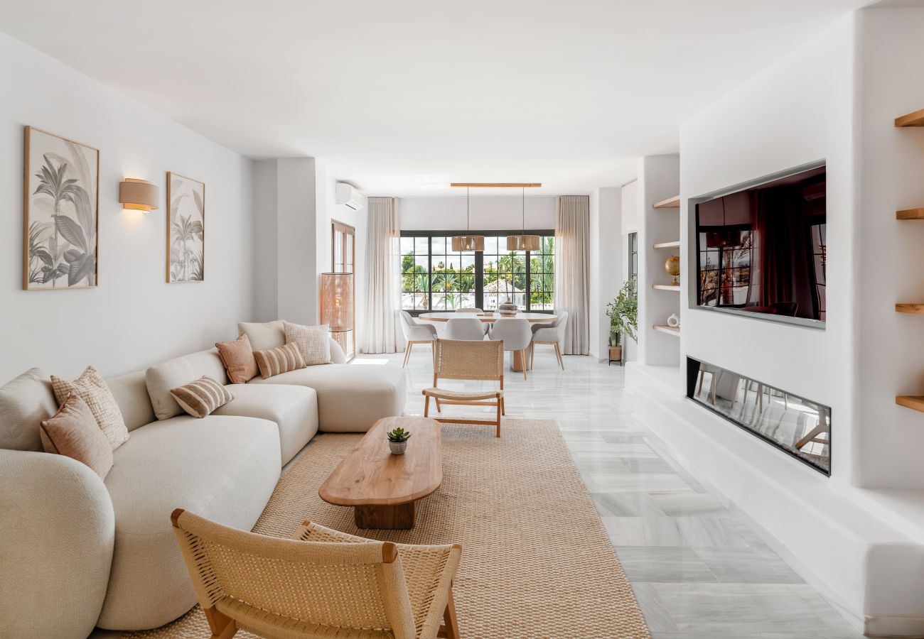 Apartamento en Marbella - Marina Blanca Retreat