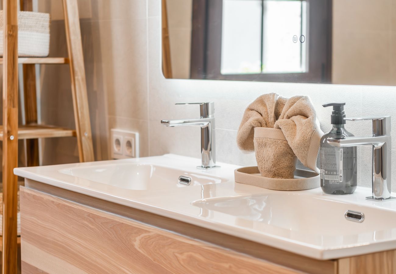 Apartamento en Marbella - Marina Blanca Retreat