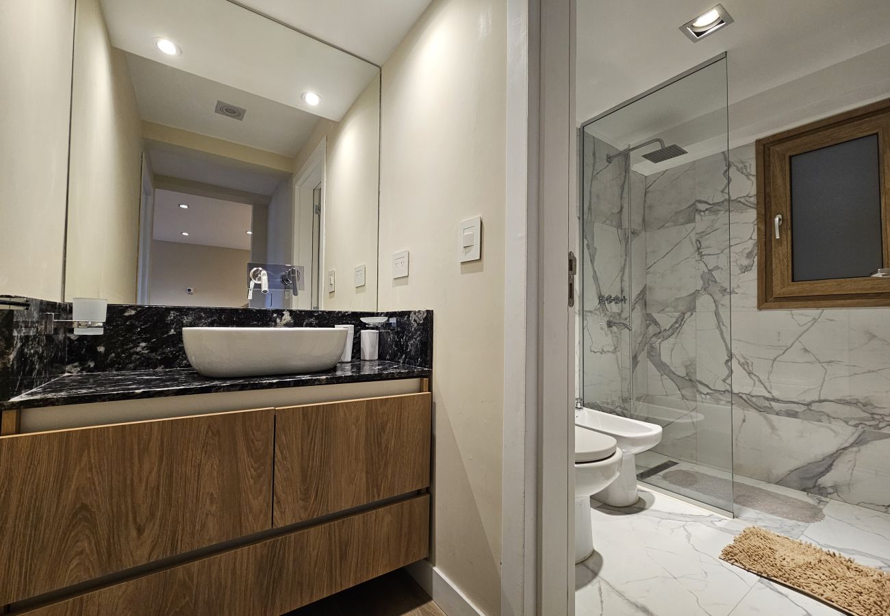 Apartamento en San Carlos de Bariloche - Vytauta en pleno centro con estacionamiento