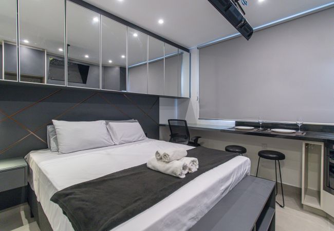 Estudio en São Paulo - Estudio cerca del Centro Comercial Ibirapuera | SP-AP12