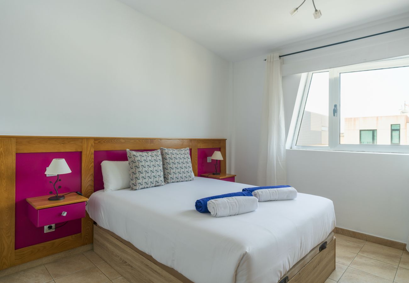 Casa adosada en Telde - Adosado en Telde con piscina y vistas al mar