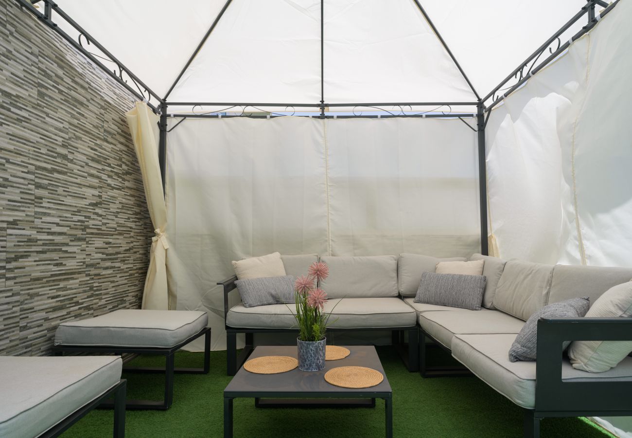 Casa adosada en Telde - Adosado en Telde con piscina y vistas al mar