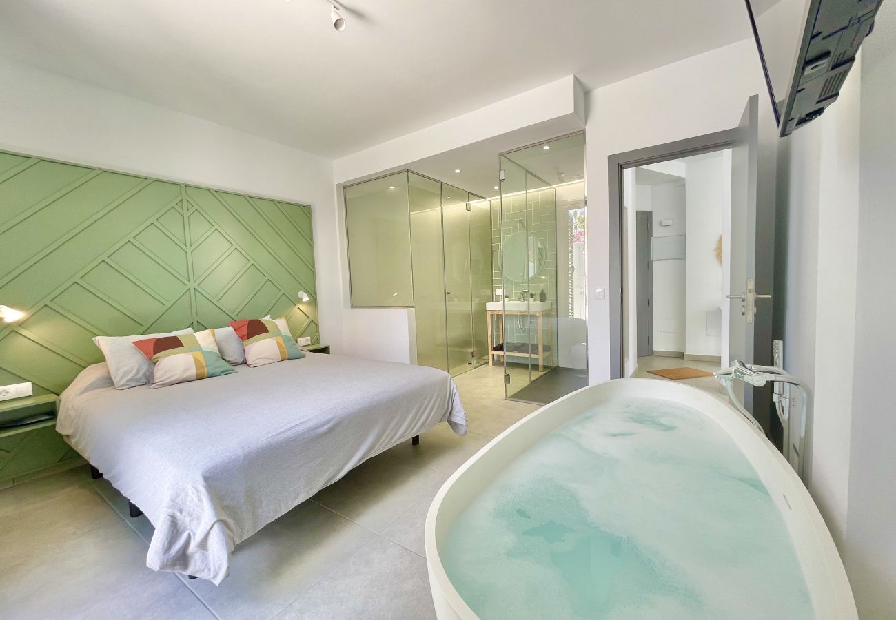 Casa en Guía de Isora - TauchoLux con piscina y barbacoa