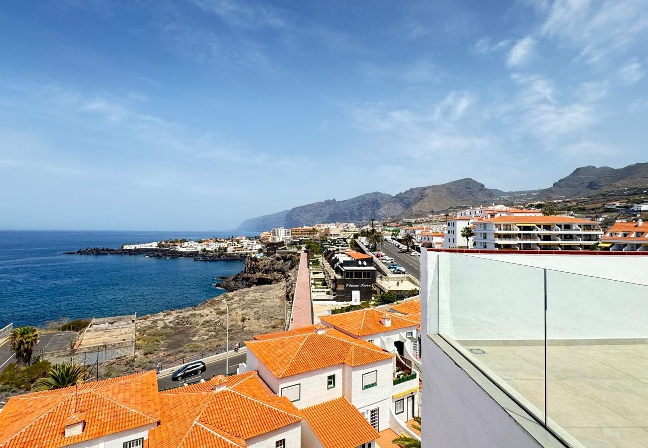 Apartamento en Guía de Isora - Relax & Unwind in Sunny Guía de Isora