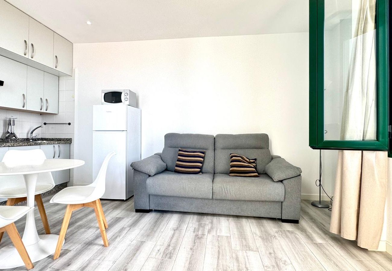 Apartamento en Guía de Isora - Relax & Unwind in Sunny Guía de Isora