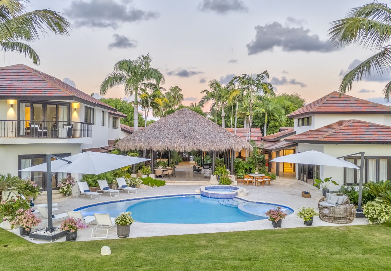 Villa en Punta Cana - Villa Aria – Golf & Lake Heaven