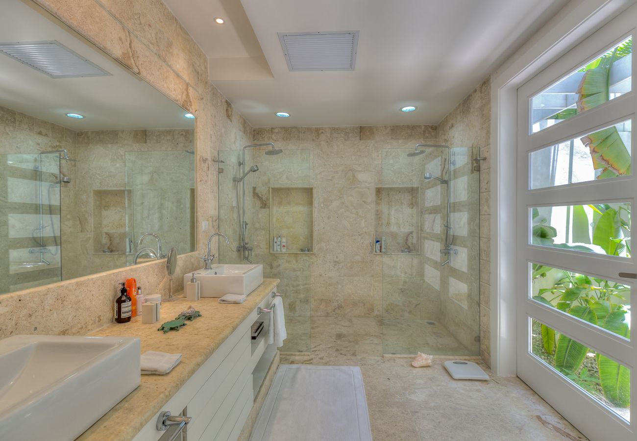 Villa en Punta Cana - Villa Yellow Bear 