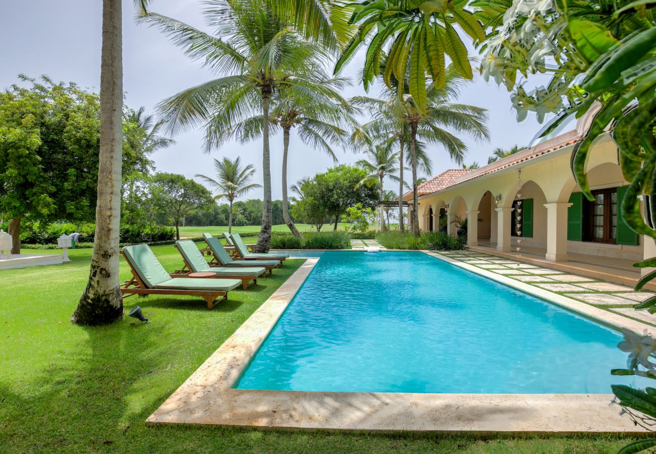 Villa en Punta Cana - Arrecife 23/24/25